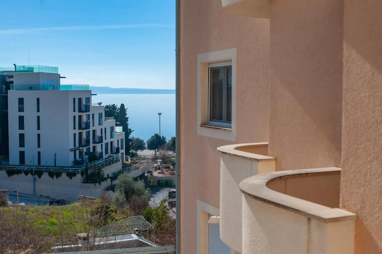 Sea Apartment With Free Parking Split