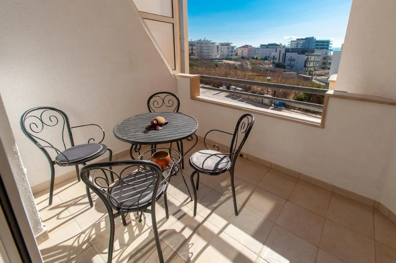Sea Apartment With Free Parking Split 0*,
