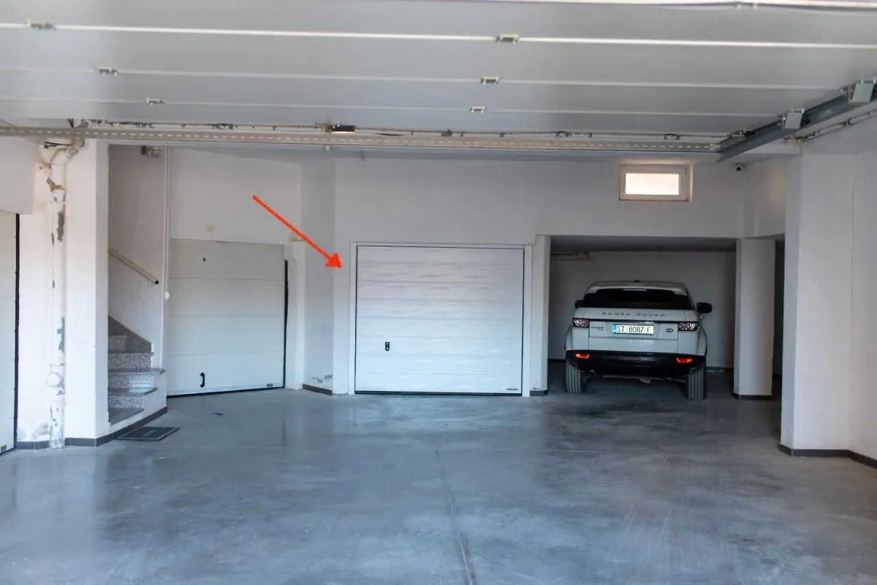 Sea Apartment With Free Parking Split